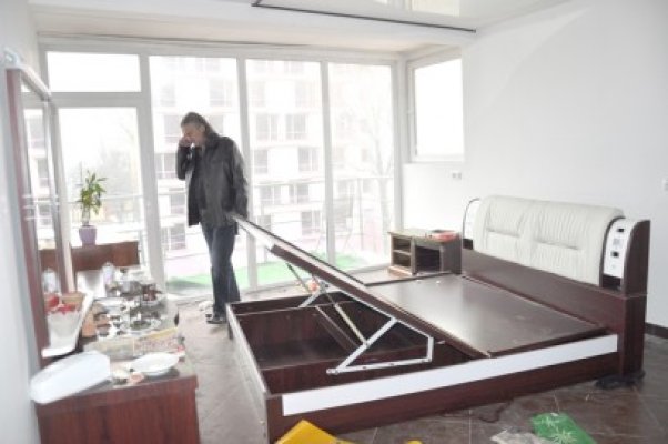 Lui Miron Cozma îi filează o lampă: cică i-au dispărut banii în timpul demolării de la Hotel Histria